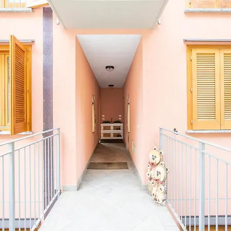 Lägenhet La Breva - Terrazzo Panoramico Vista Di Dorio